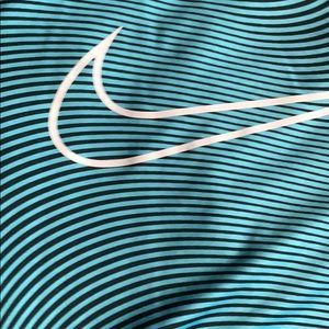 Meet your Posher, Max